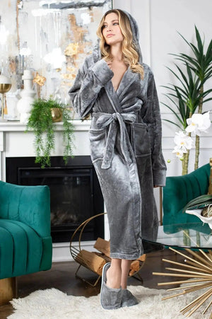 Women’s Plush Hooded Robe - Spa-Worthy Comfort at Home Lotus Linen