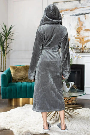 Women’s Plush Hooded Robe - Spa-Worthy Comfort at Home Lotus Linen