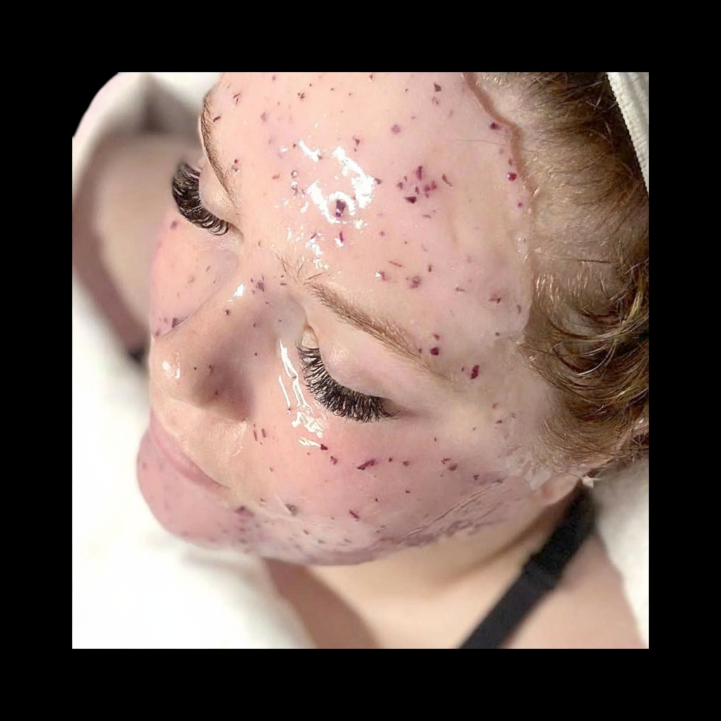 HEAVENLY'S #1 RECOMMENDED ROSE JELLY MASK (PEEL OFF)