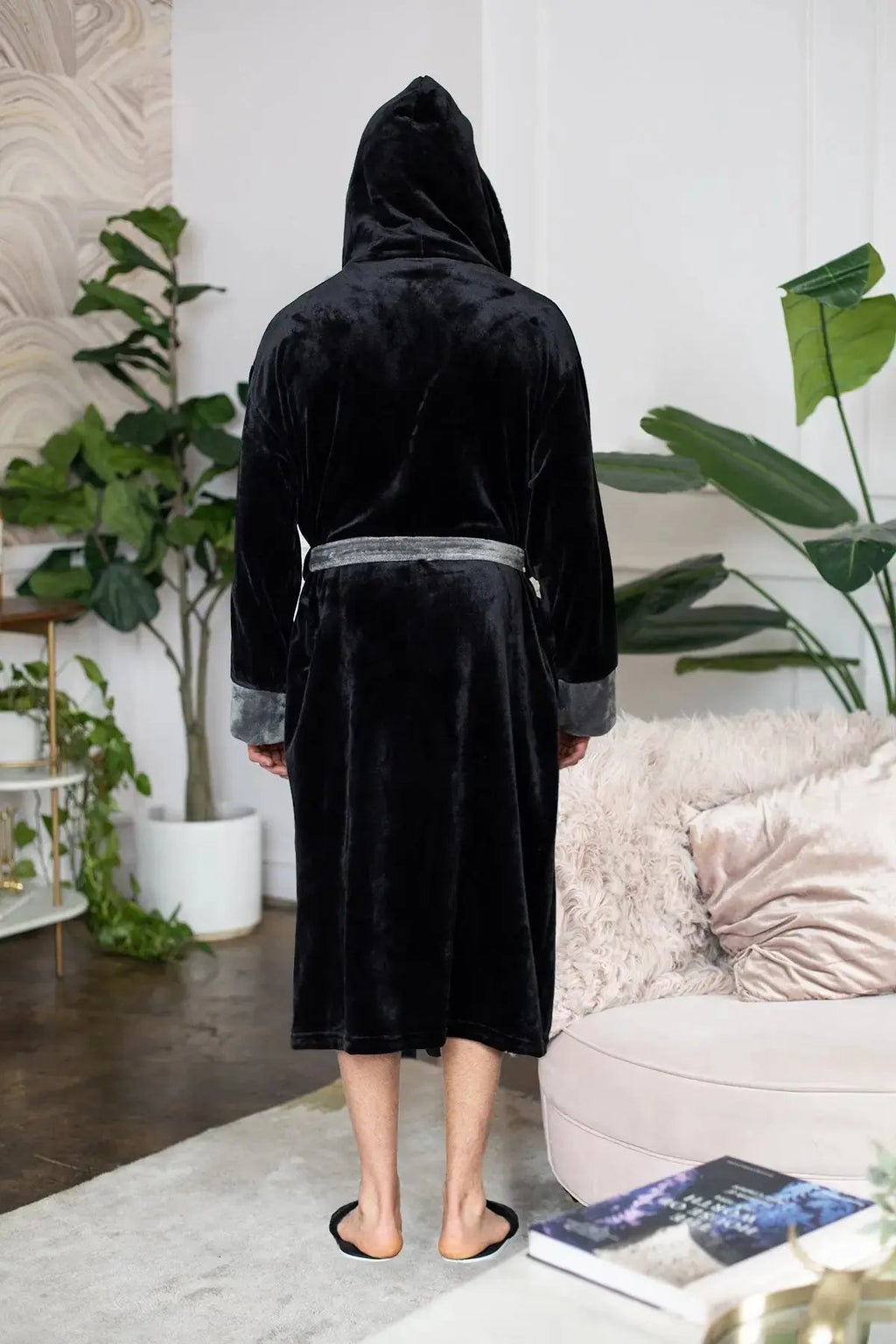 Men’s Robe with Hood – Ultra-Soft Plush Comfort for Everyday Use Lotus Linen